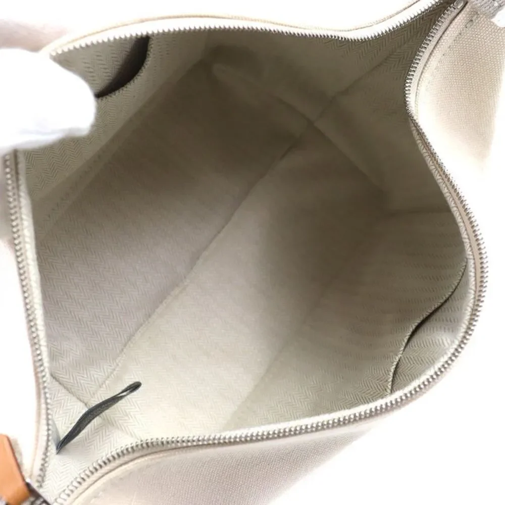 Hermès delivery duty